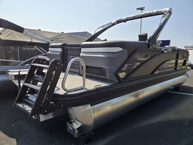 2026 Bennington M Quad Bench 24 MFB Tritoon - 4