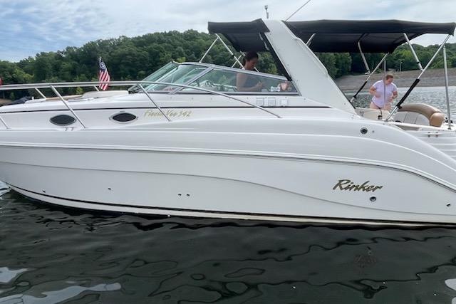 2003 Rinker Fiesta Vee 342