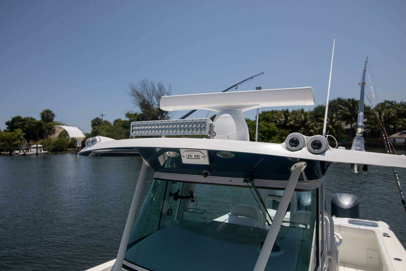 2009 Everglades 350CC - Image 33