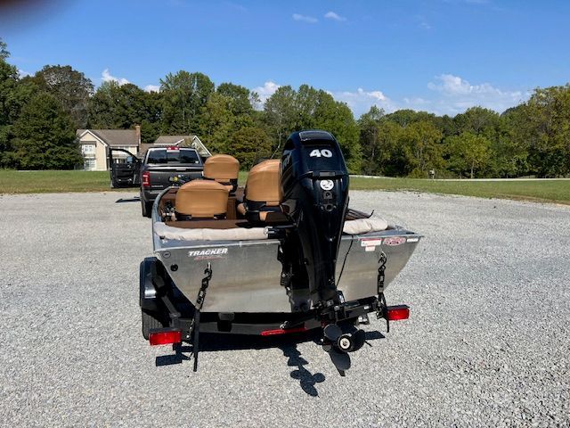 2018 Tracker Bass Tracker - 4