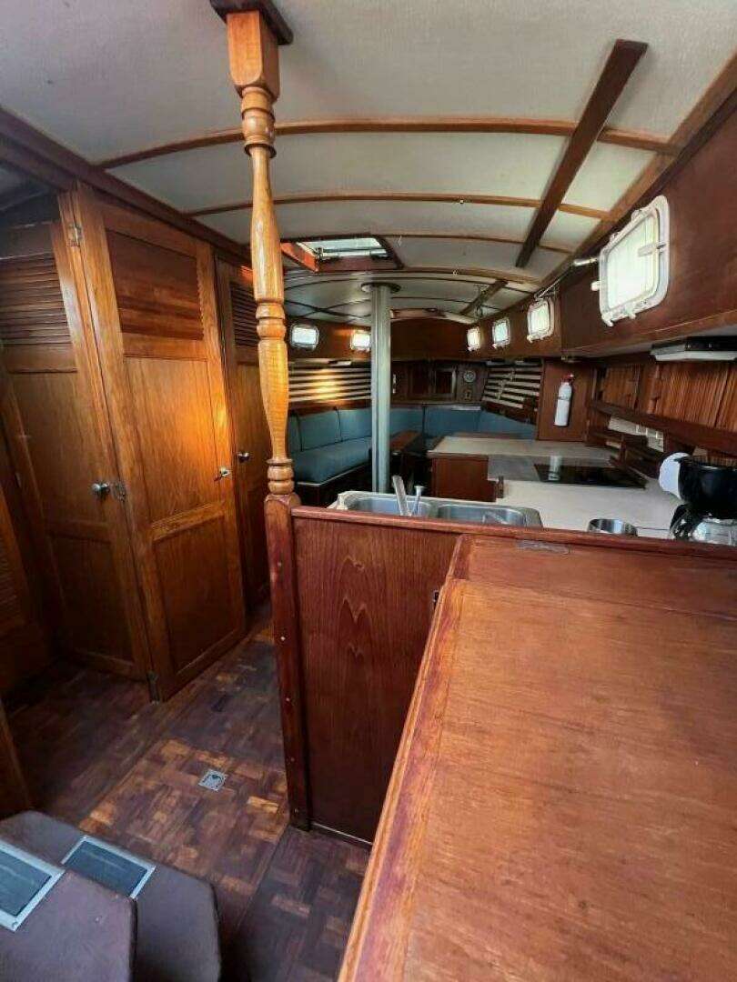 1978 Endeavour 37 - Image 14
