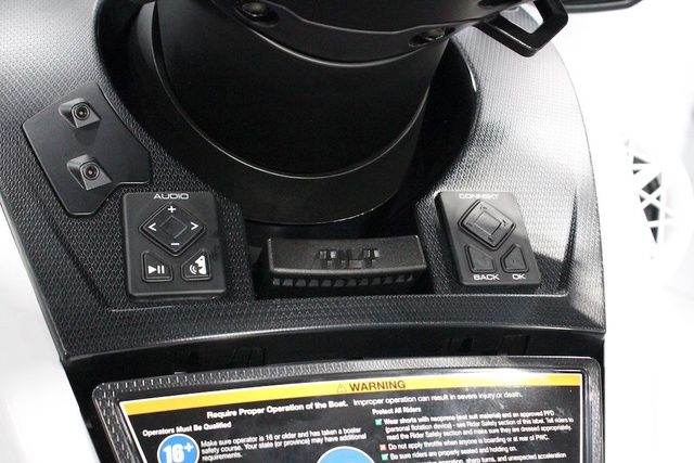2026 Yamaha WaveRunner FX Cruiser SVHO - 12