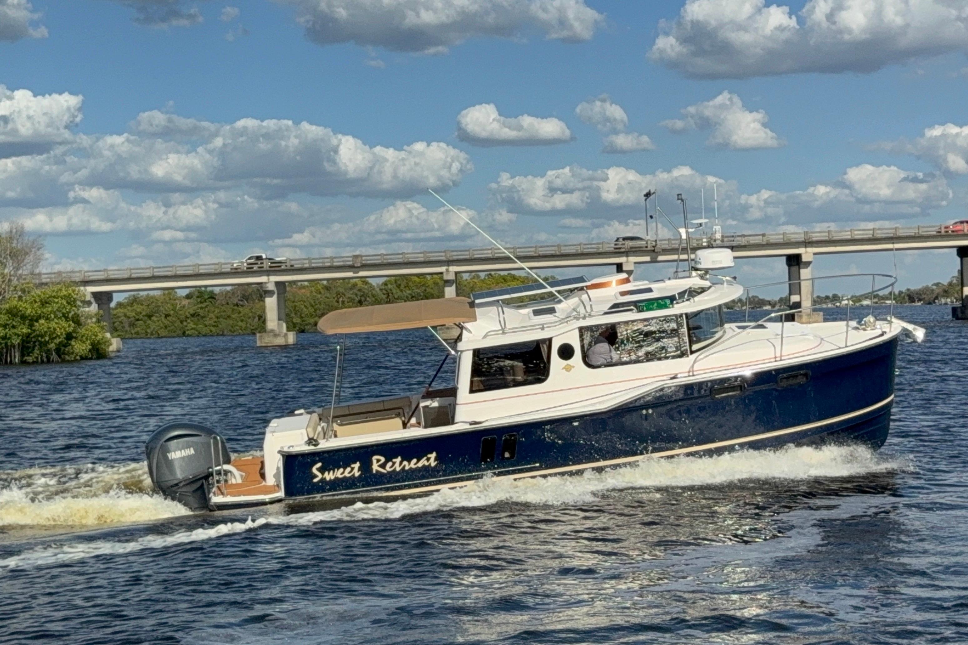 2022 Ranger Tugs R-27