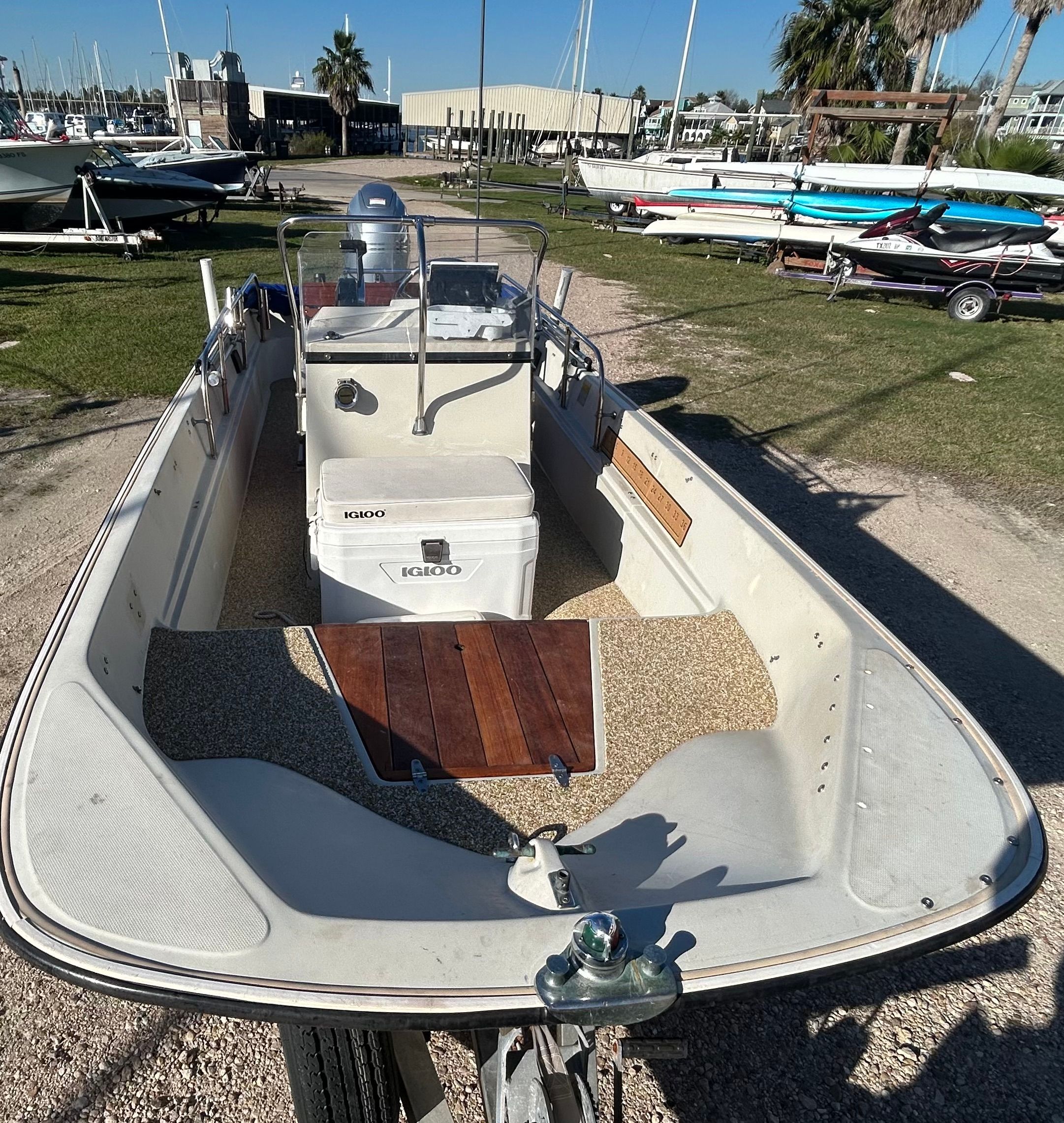 1985 Boston Whaler 17 Montauk - 9