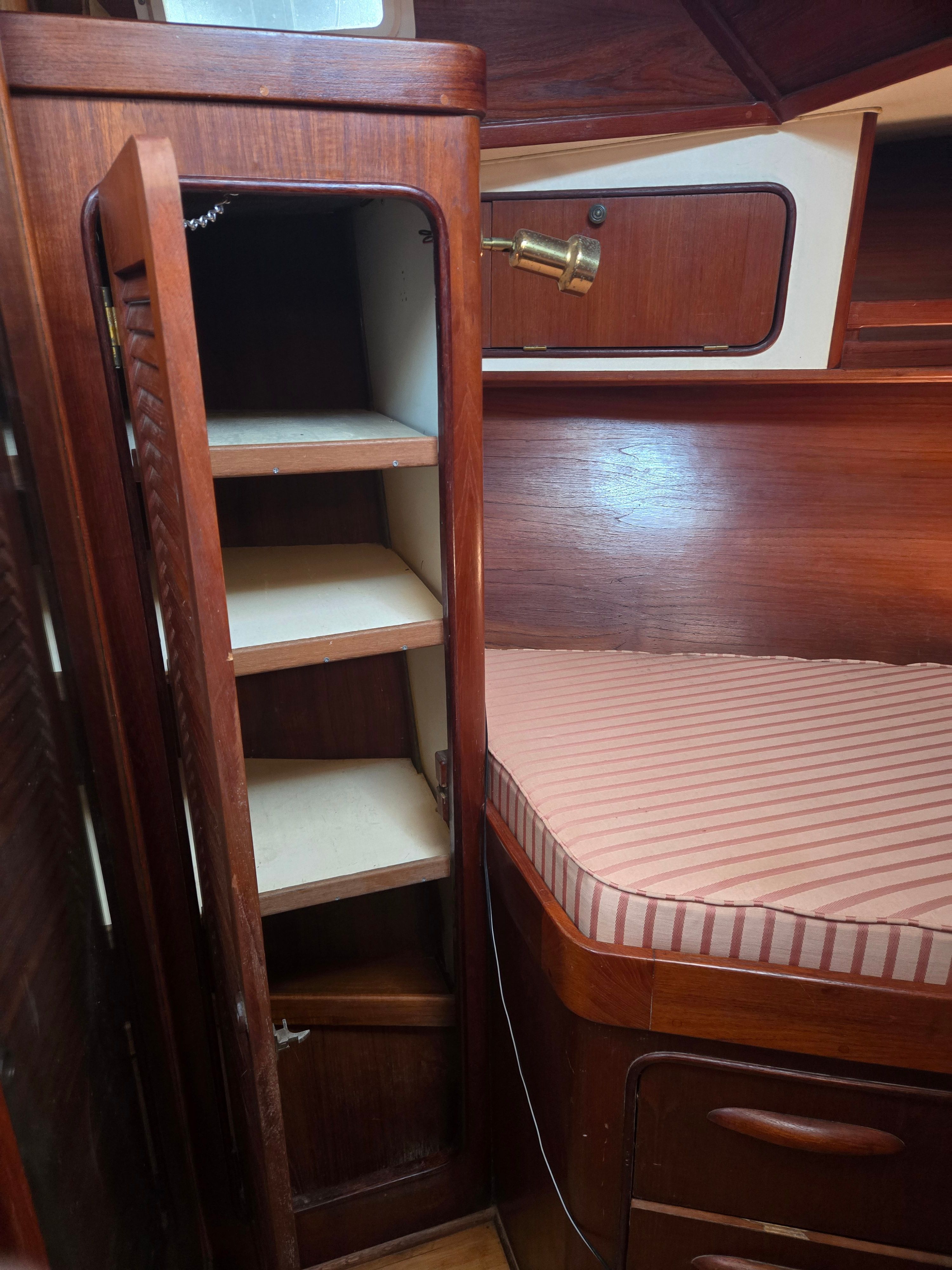 1979 Gulfstar Motor Cruiser - 51