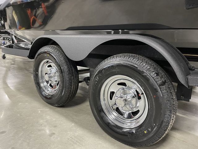 2026 Tracker Targa™ V-19 Combo - 44