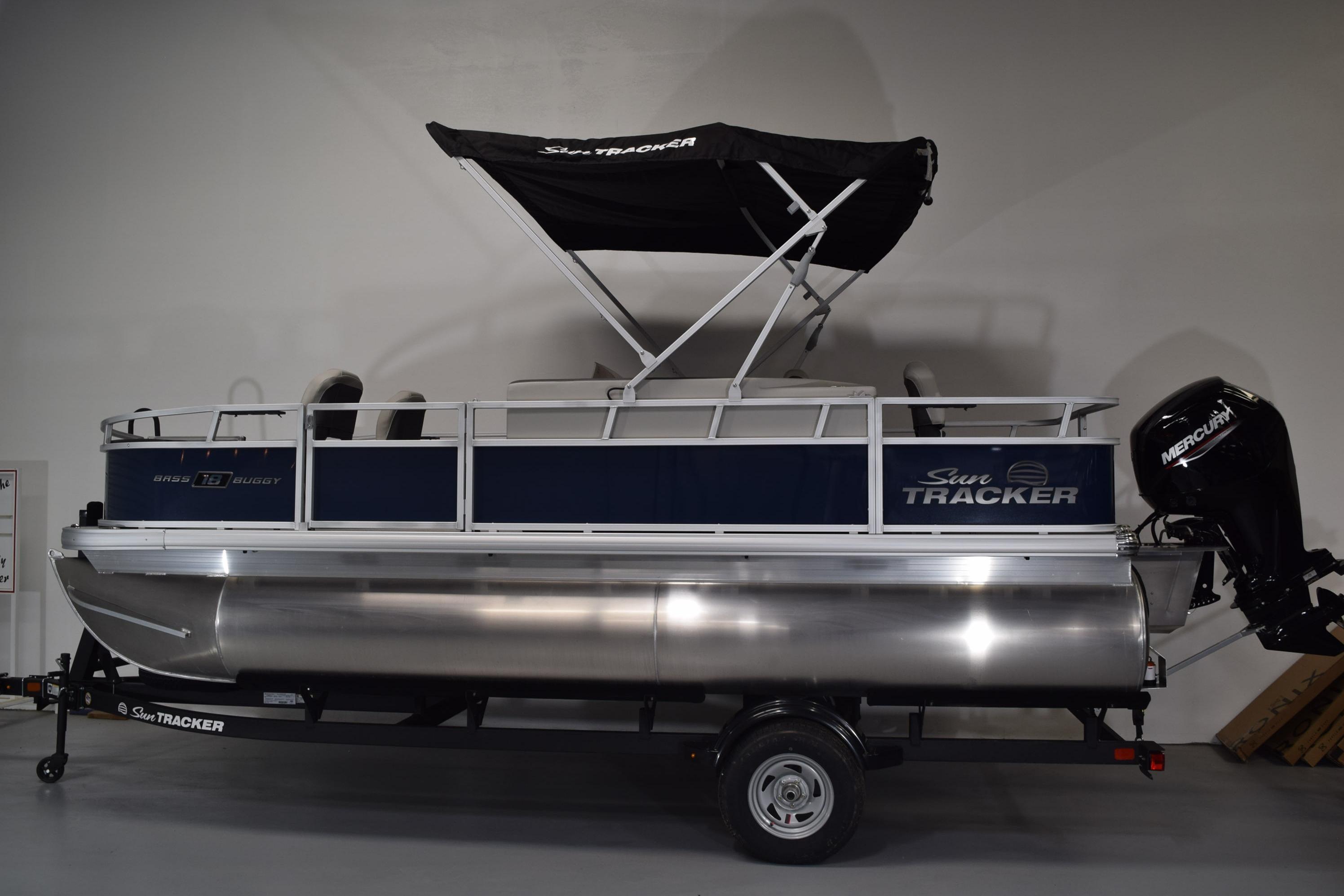 2026 Sun Tracker Bass Buggy 18 DLX