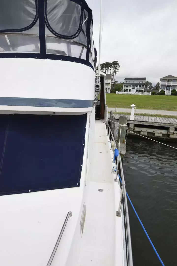 1987 Jefferson Sundeck - Image 55