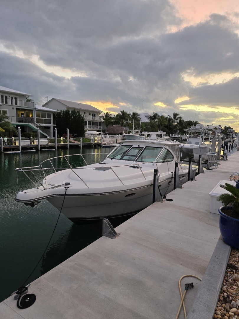 2006 Tiara Yachts 3600 Open - Image 2