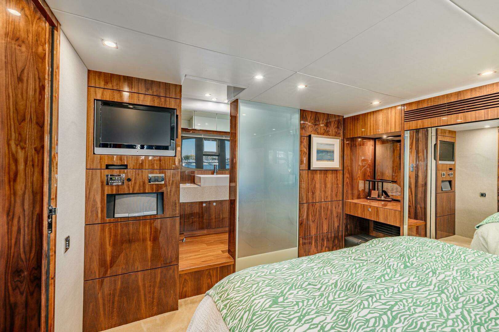 2011 Fairline 65 Squadron - Image 54