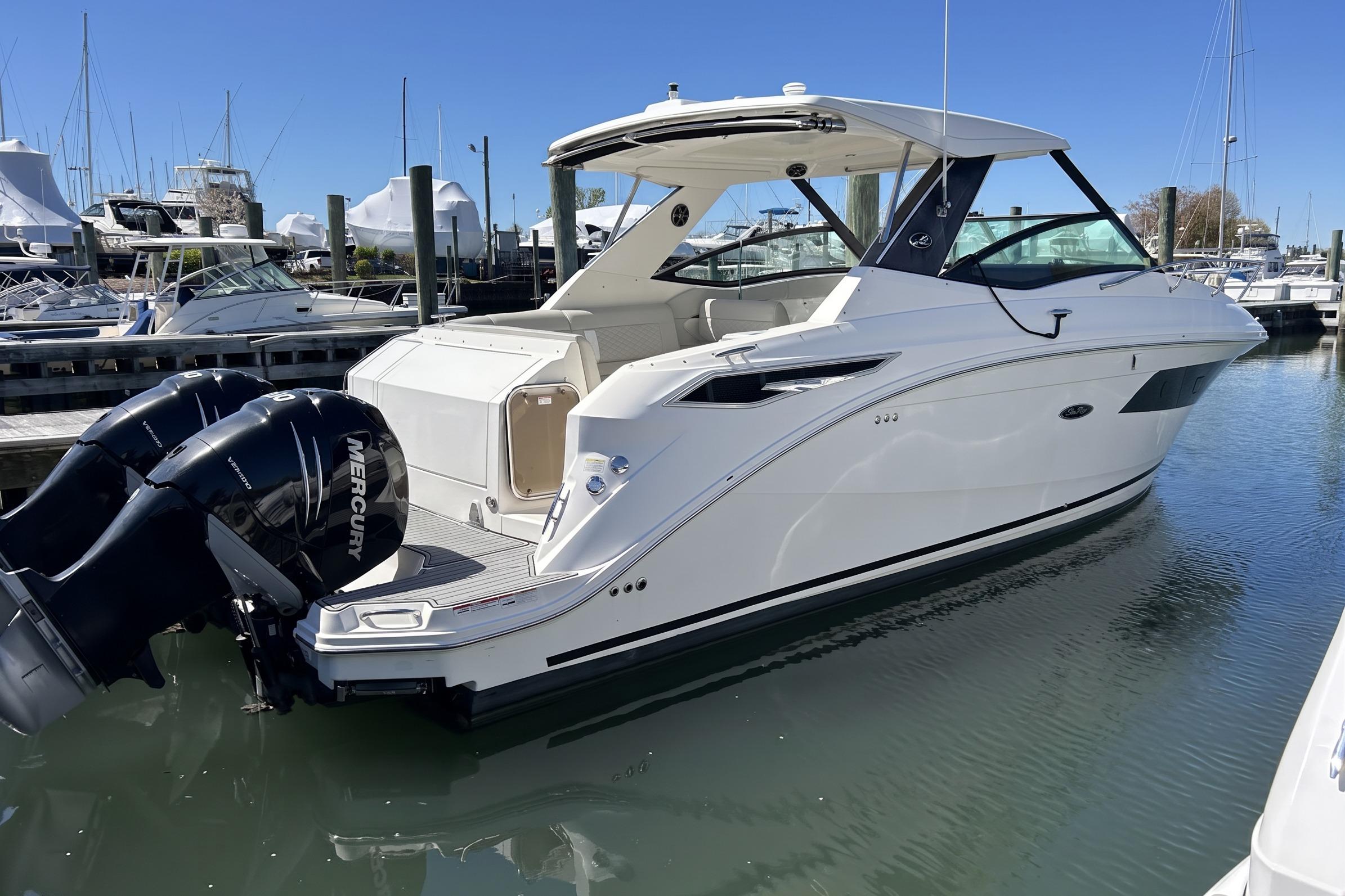 2021 Sea Ray Sundancer 320