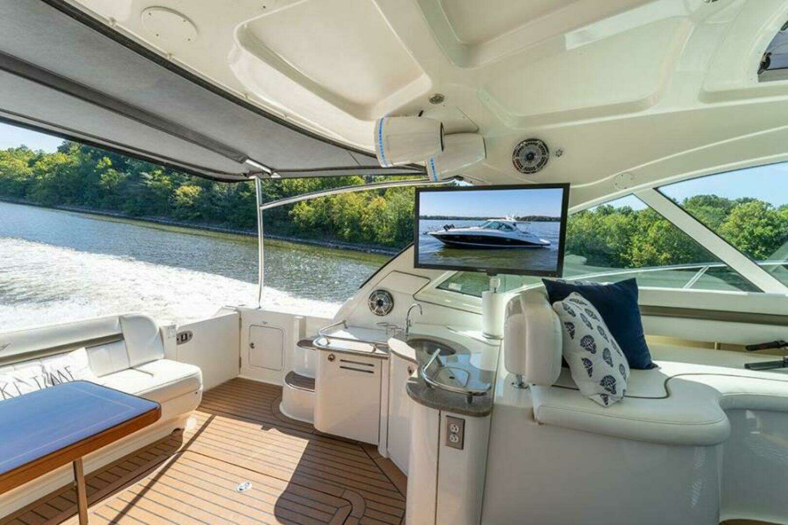 2007 Sea Ray 48 Sundancer - Image 15