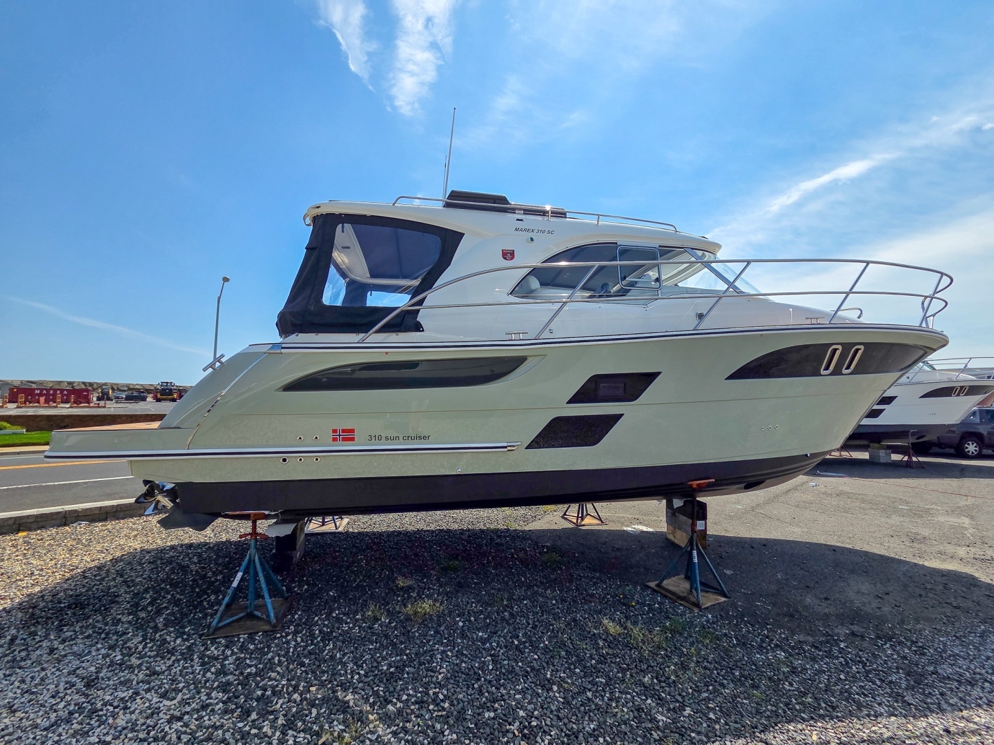 2026 Marex 310 Sun Cruiser - Image 5