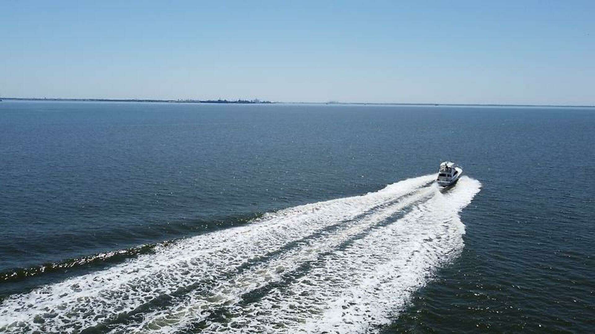 1997 Ocean 48 Convertible - Image 2