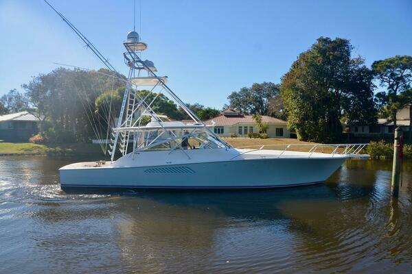 2007 Viking 52 Open