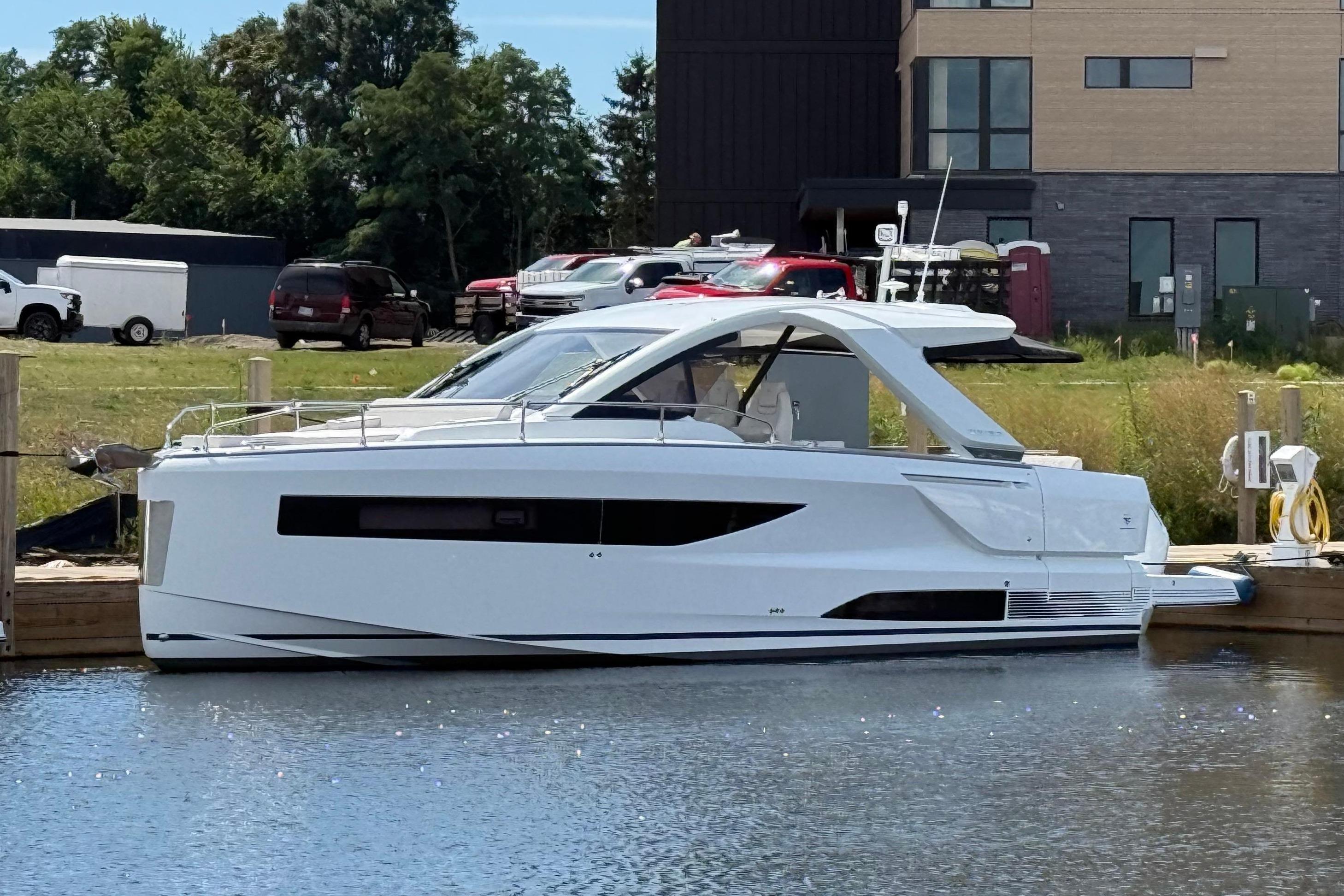 2026 Jeanneau DB/37 OB