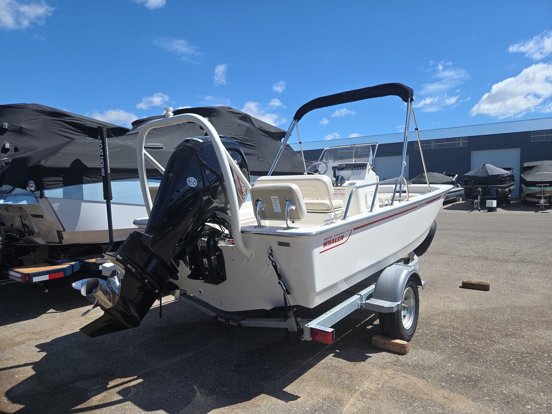 2026 Boston Whaler 170 Montauk - 6