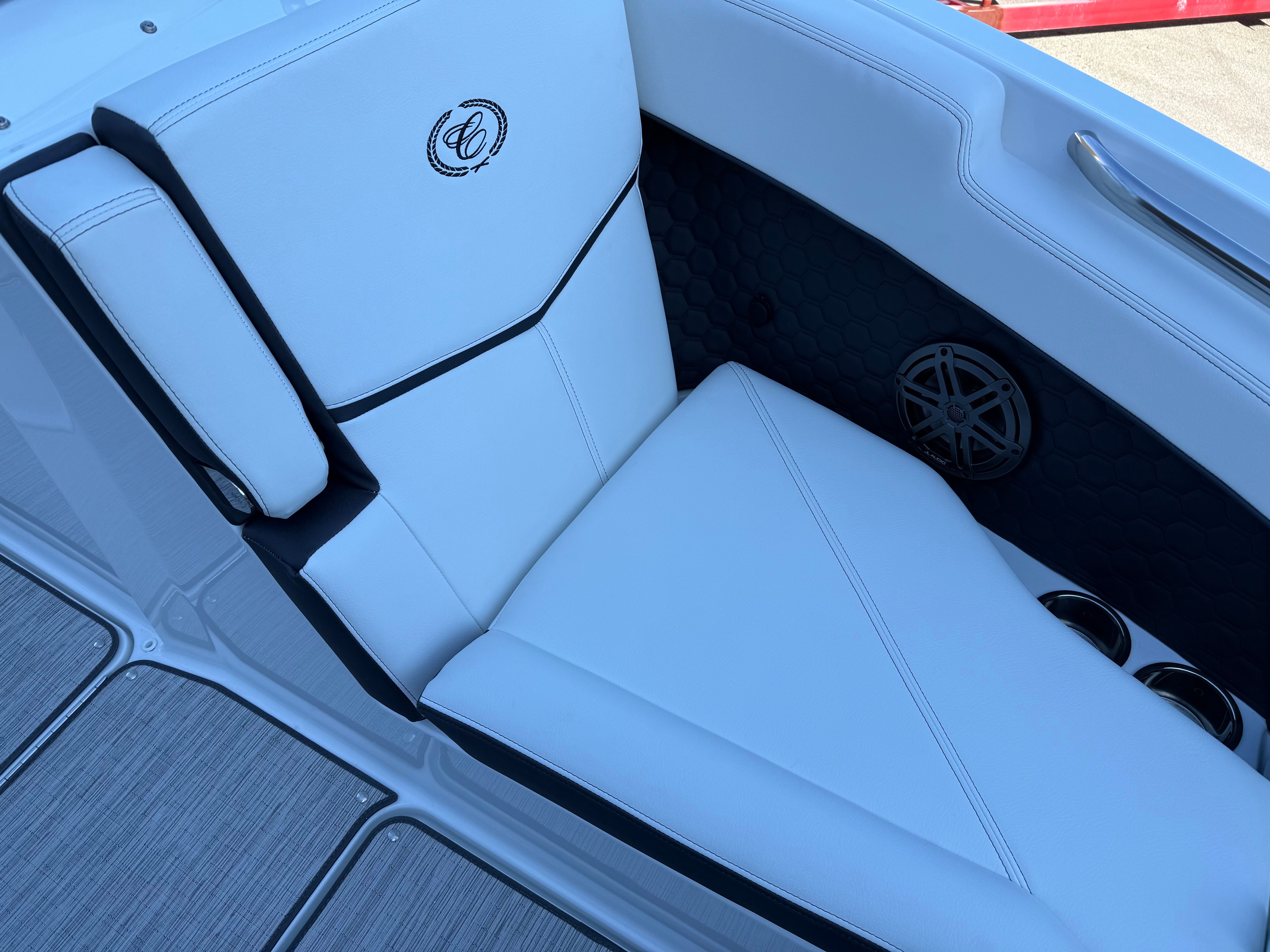2026 Cobalt R6 Surf - 37