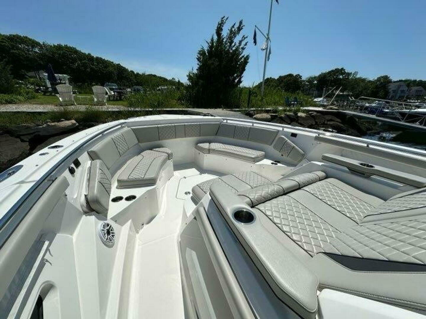 2021 Pursuit 428 Sport - Image 32