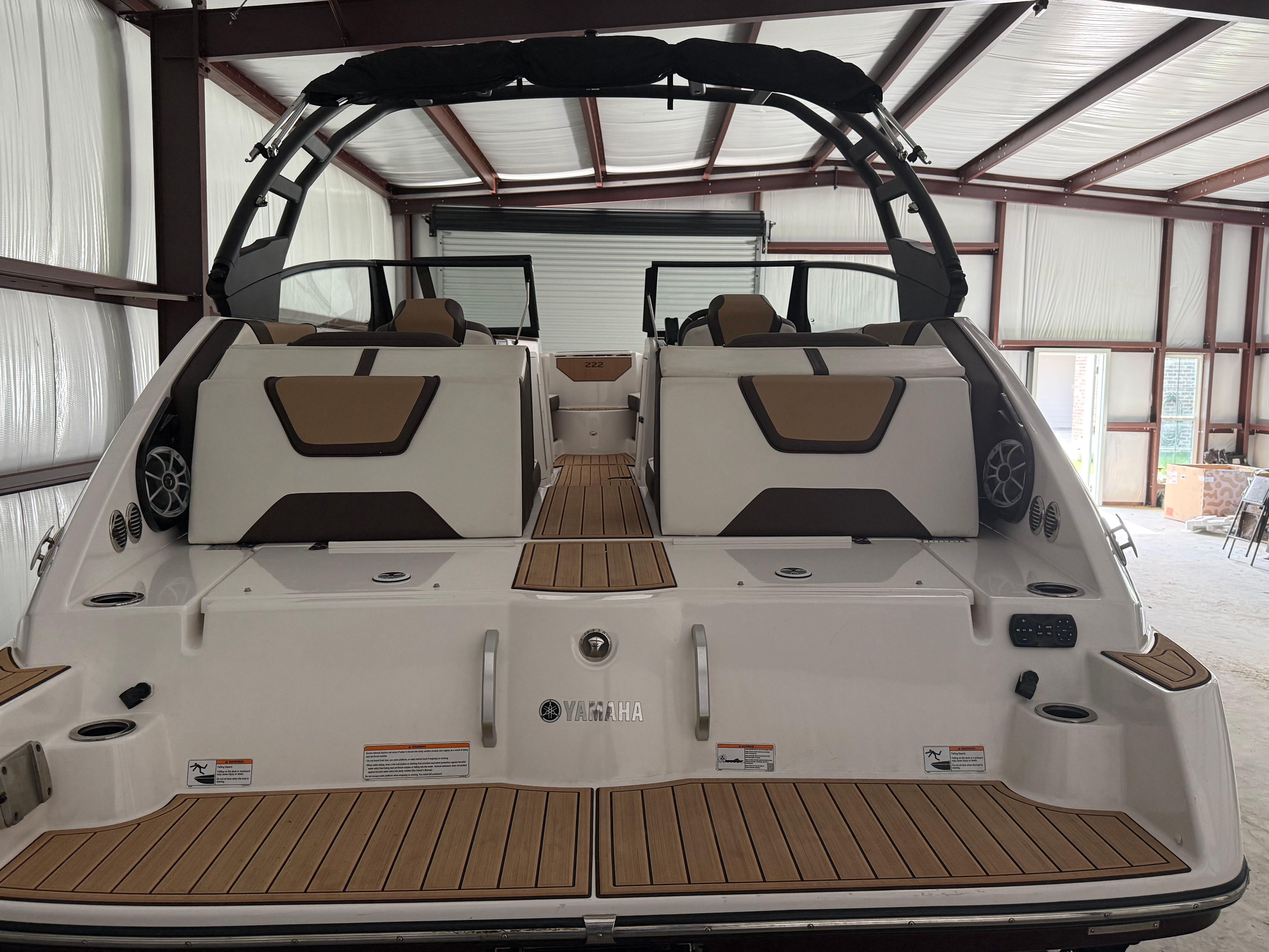 2023 Yamaha Boats 222S - 4