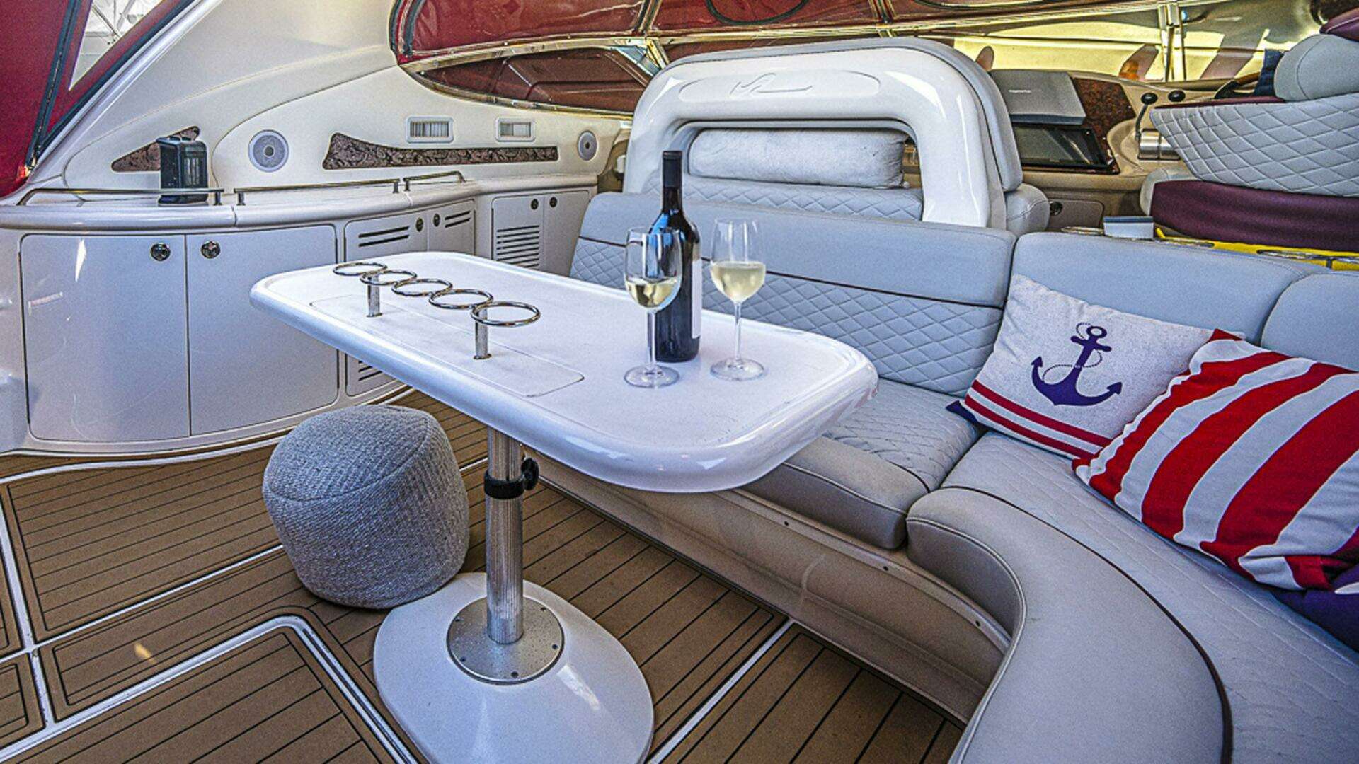 2002 Sea Ray 550 Sundancer - Image 10