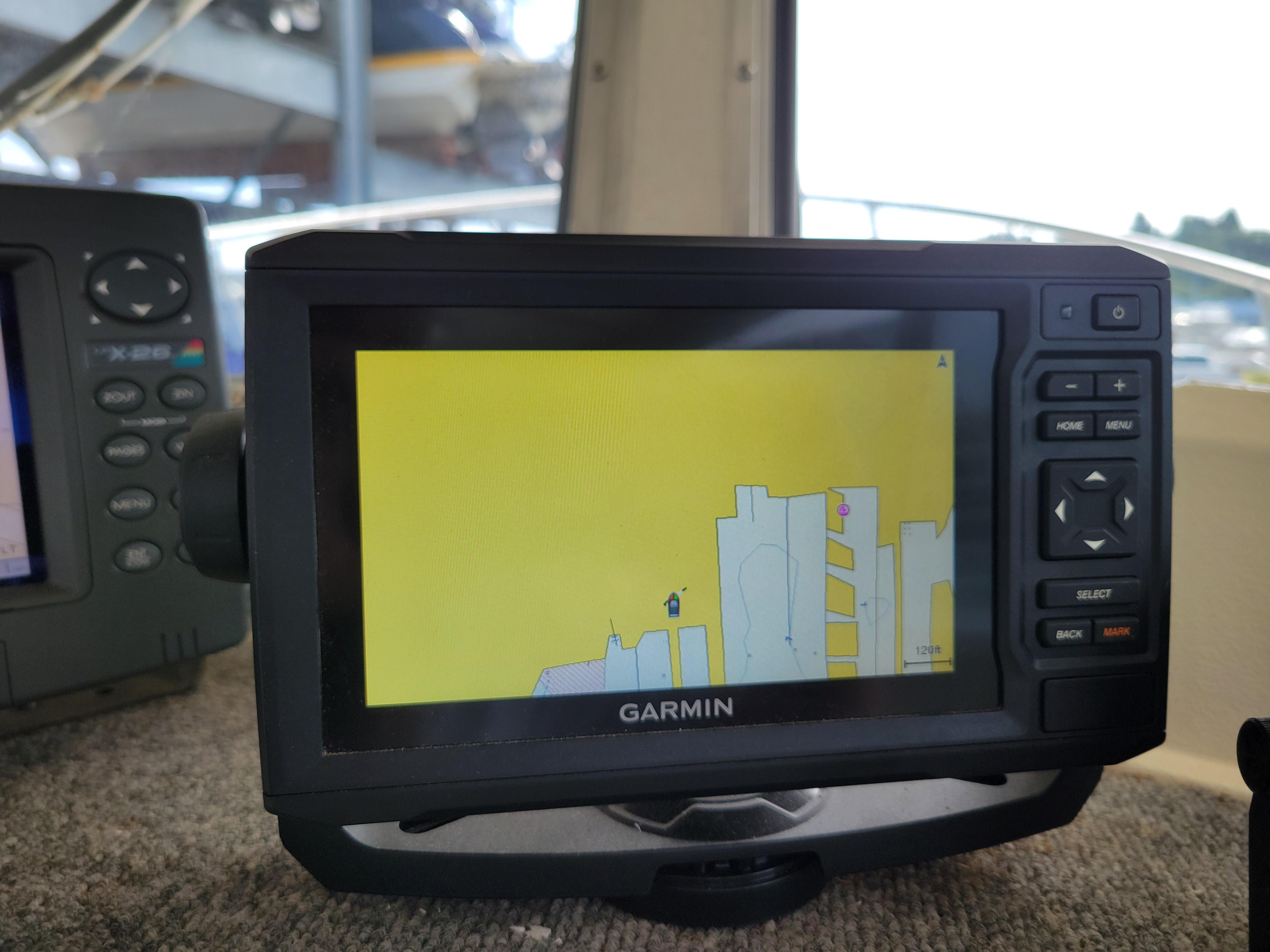 Garmin GPS display on 1999 SeaSport 2400 XL Limited boat dashboard.