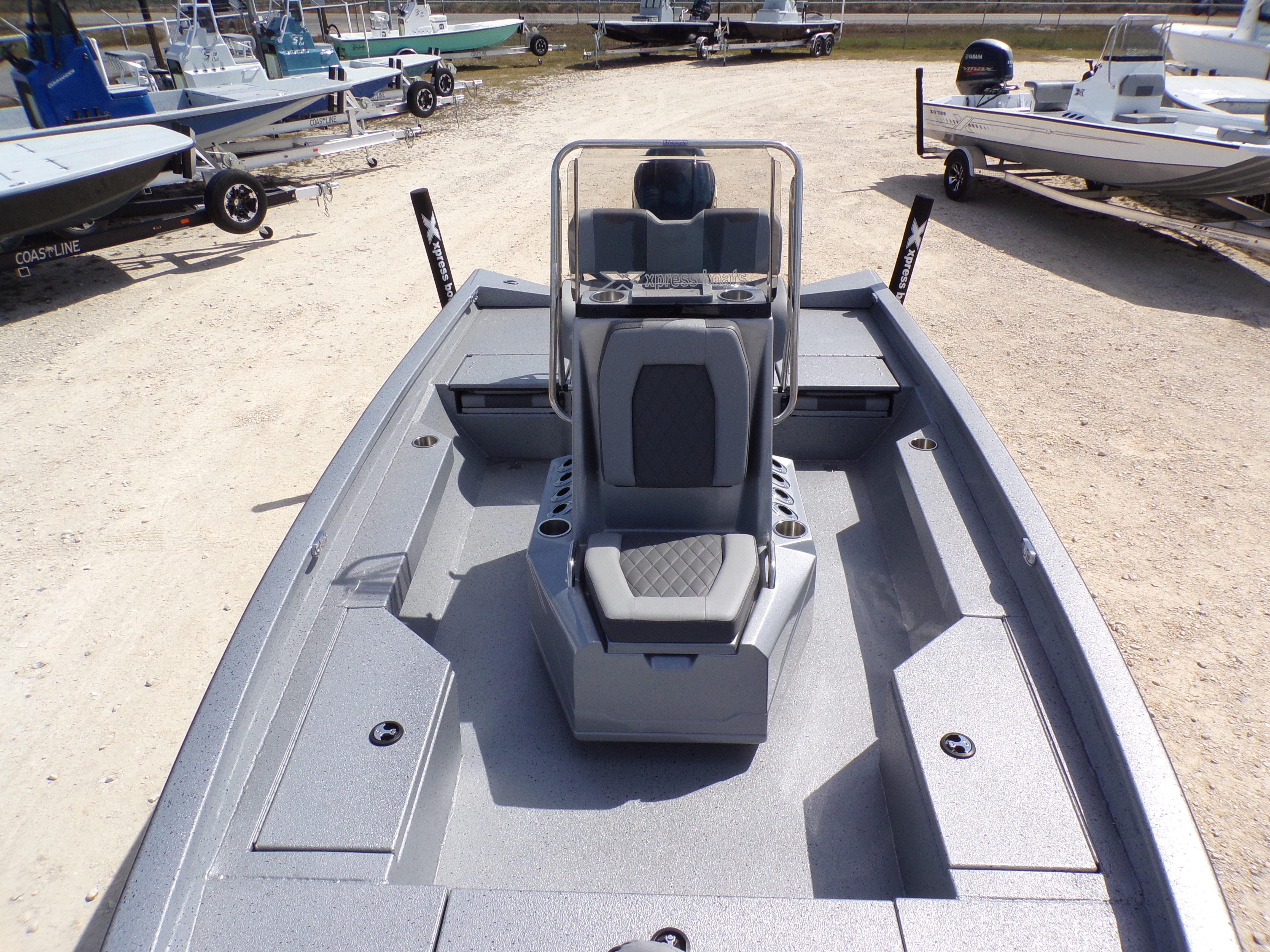 2025 Xpress H20B Bay - 12