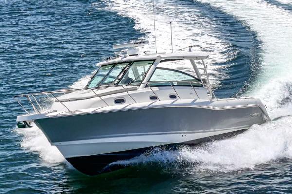 2020 Boston Whaler 345 Conquest - 73