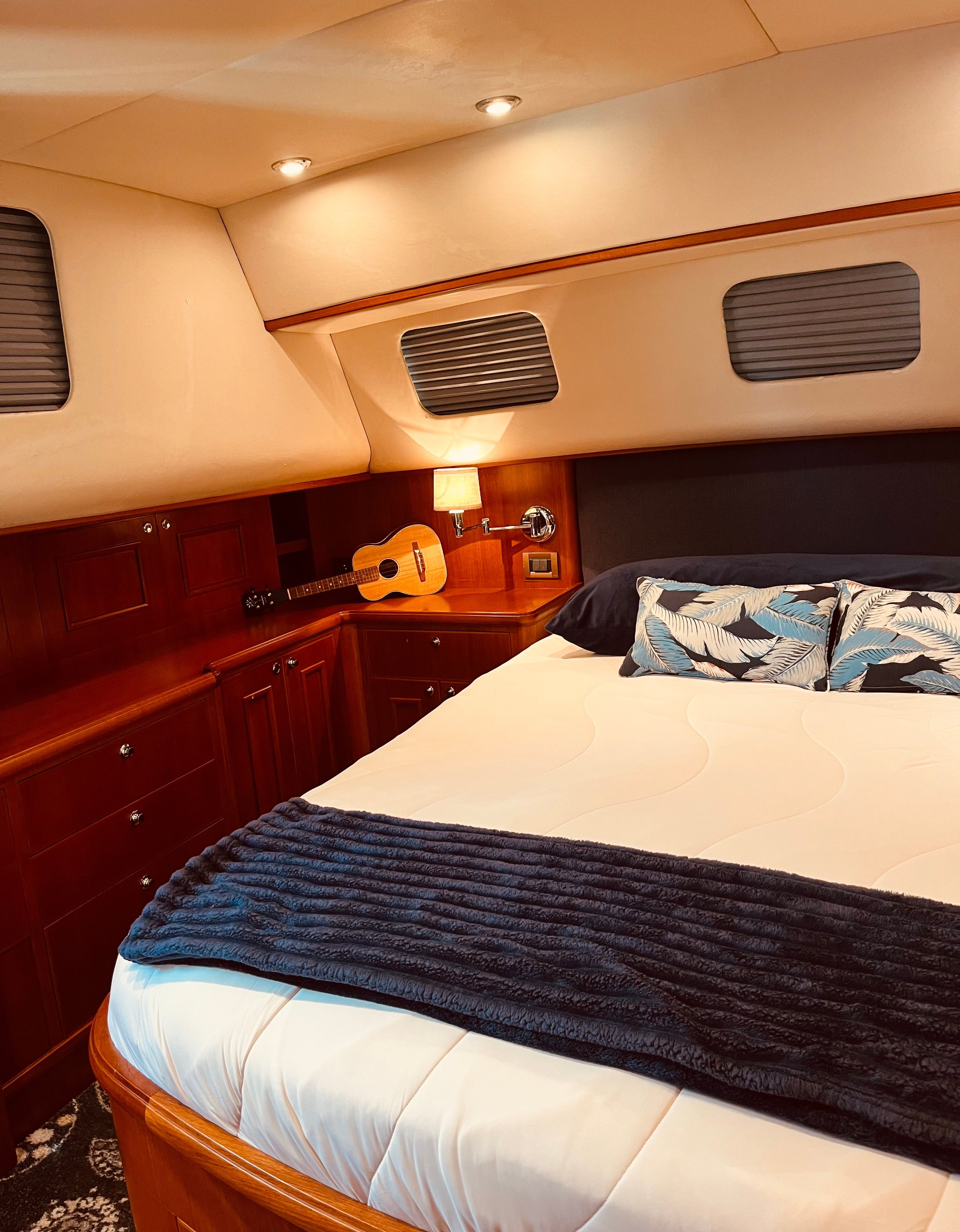2007 Grand Banks 47 Heritage CL - 51