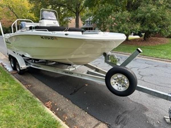2021 NauticStar 211 Hybrid - 3