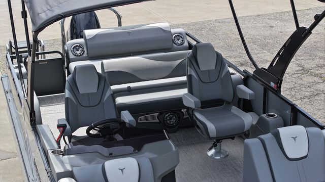 2026 Tahoe LTZ - 23 FT Versatile Rear Lounger - 6