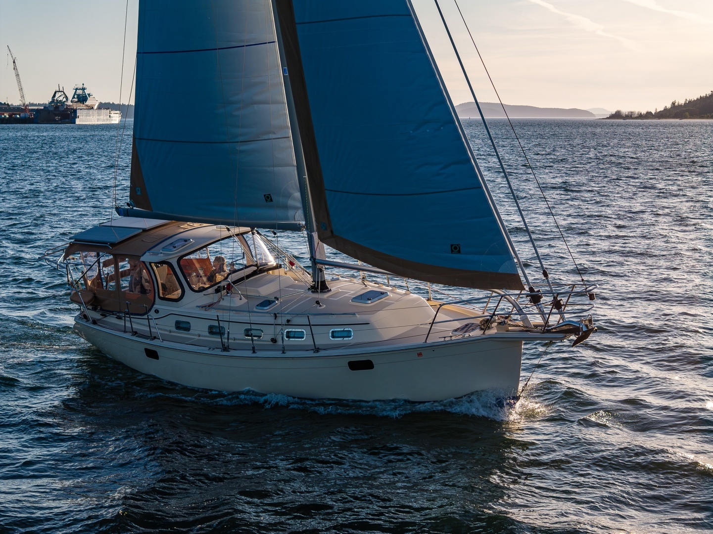 2020 Island Packet 349 - Image 9