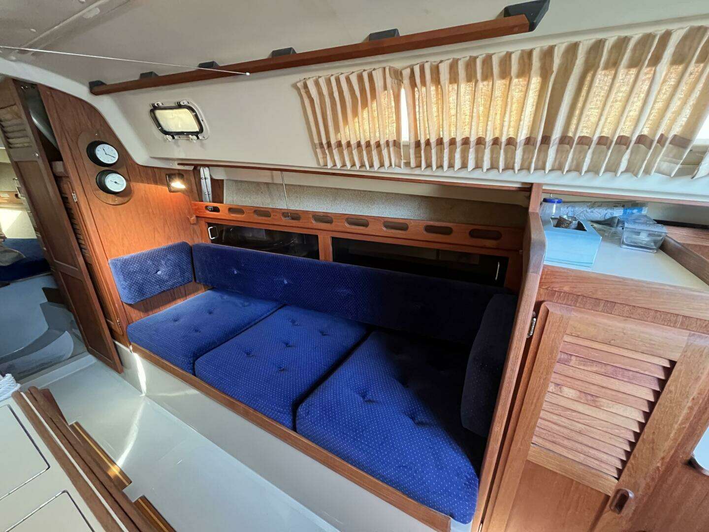 1985 O'Day 35 - Image 11