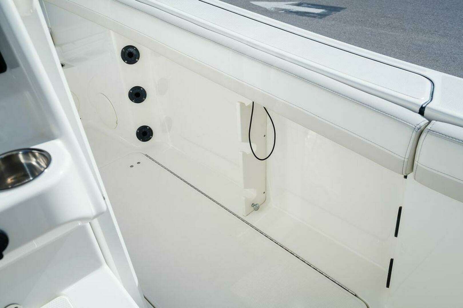2024 World Cat 295 - Image 9