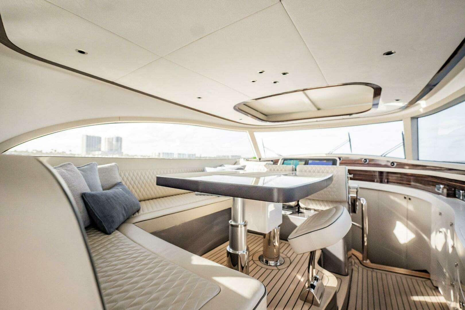 2025 Zeelander Z5 - Image 24