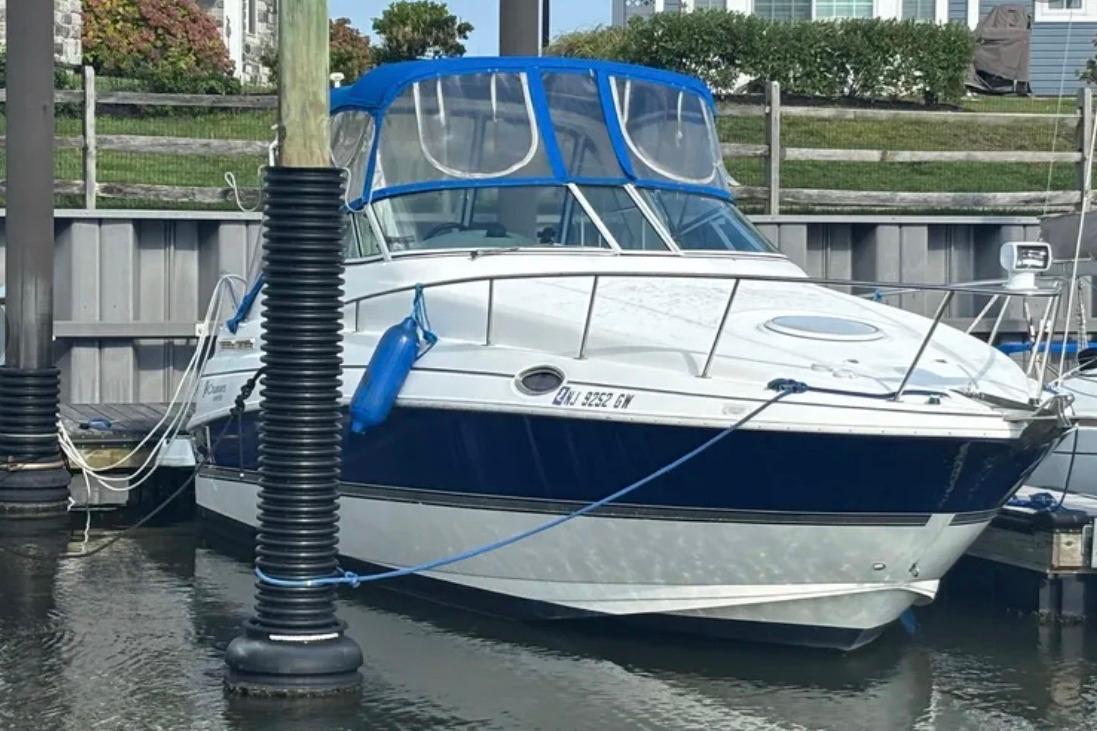 2005 Cruisers Yachts 280 CXi Express