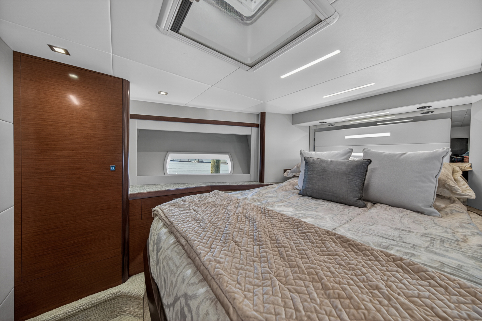 2021 Ocean Alexander 70E - Image 74