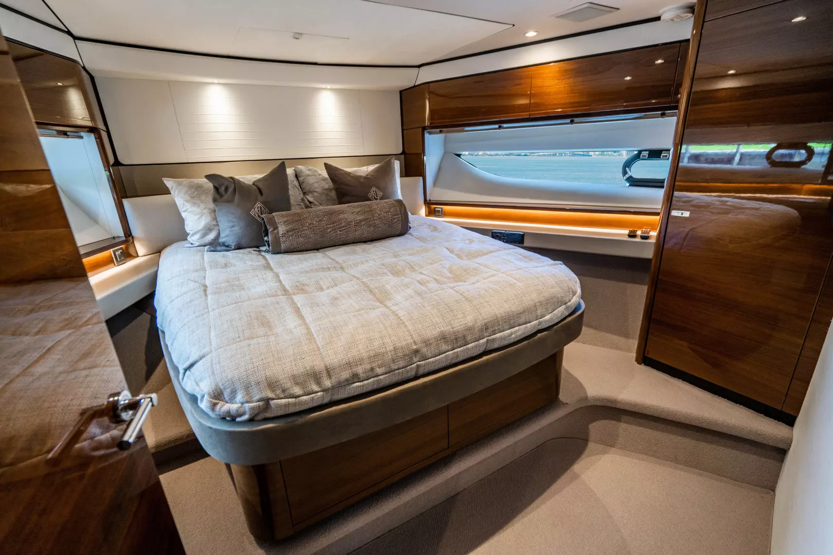 2018 Princess F62 - Image 88