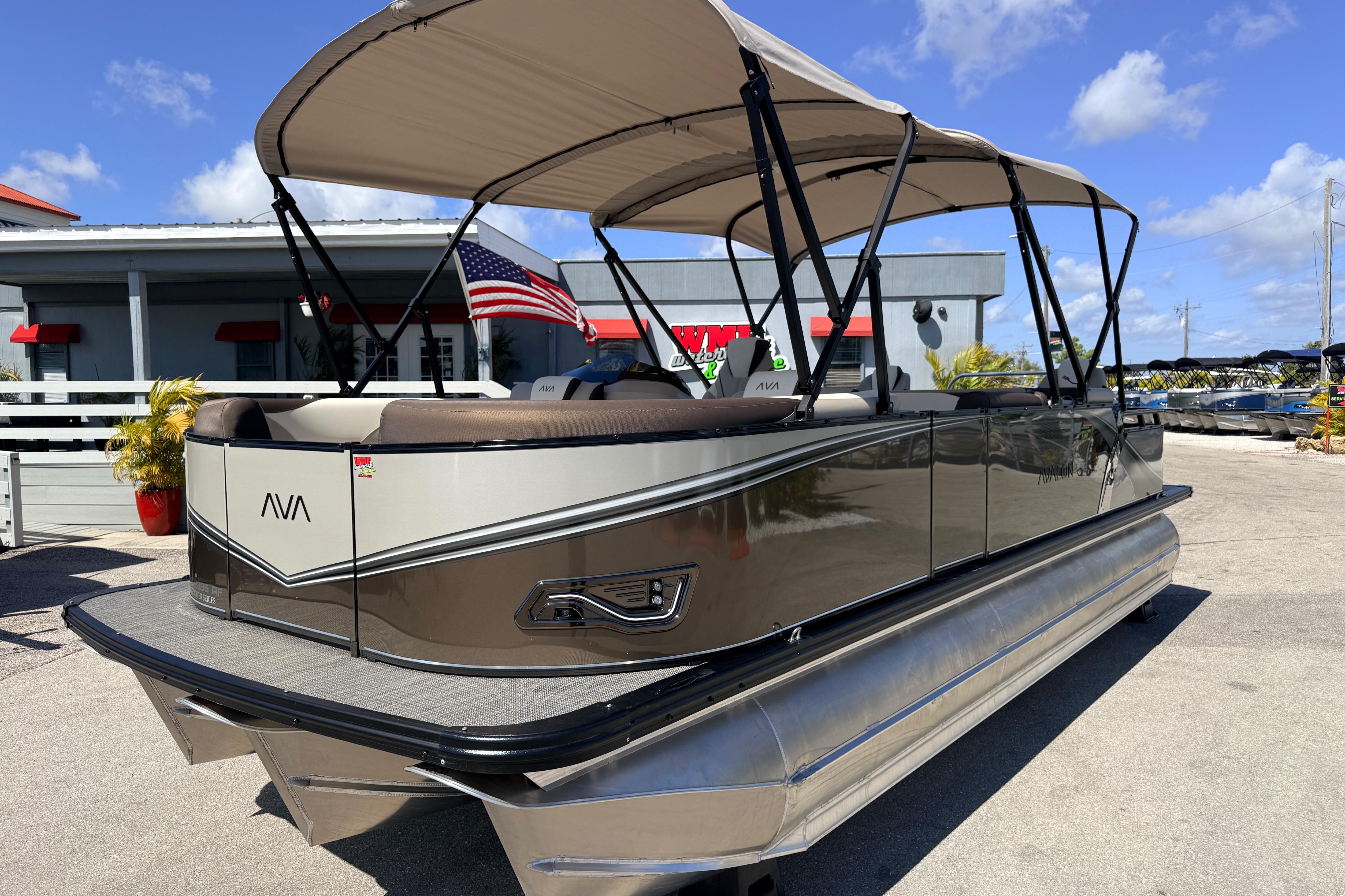 2026 Avalon 2385 LSZ Rear Fish, Tri Toon, High Performance