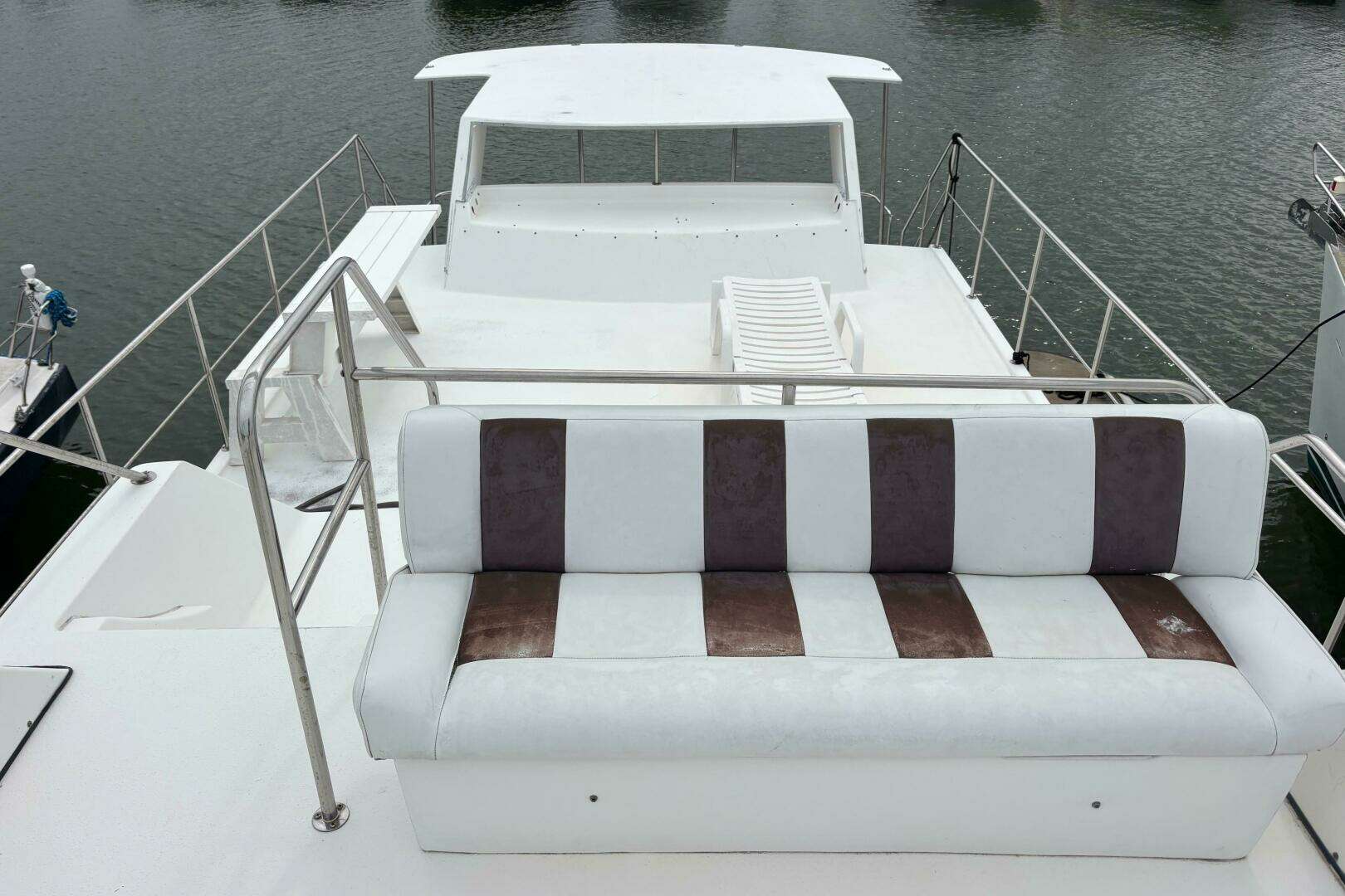 1994 Harbor Master 52 Coastal Cruiser - Image 7