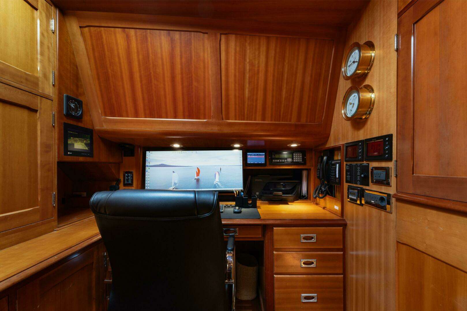 2001 Vitters Aft Cockpit - Image 41
