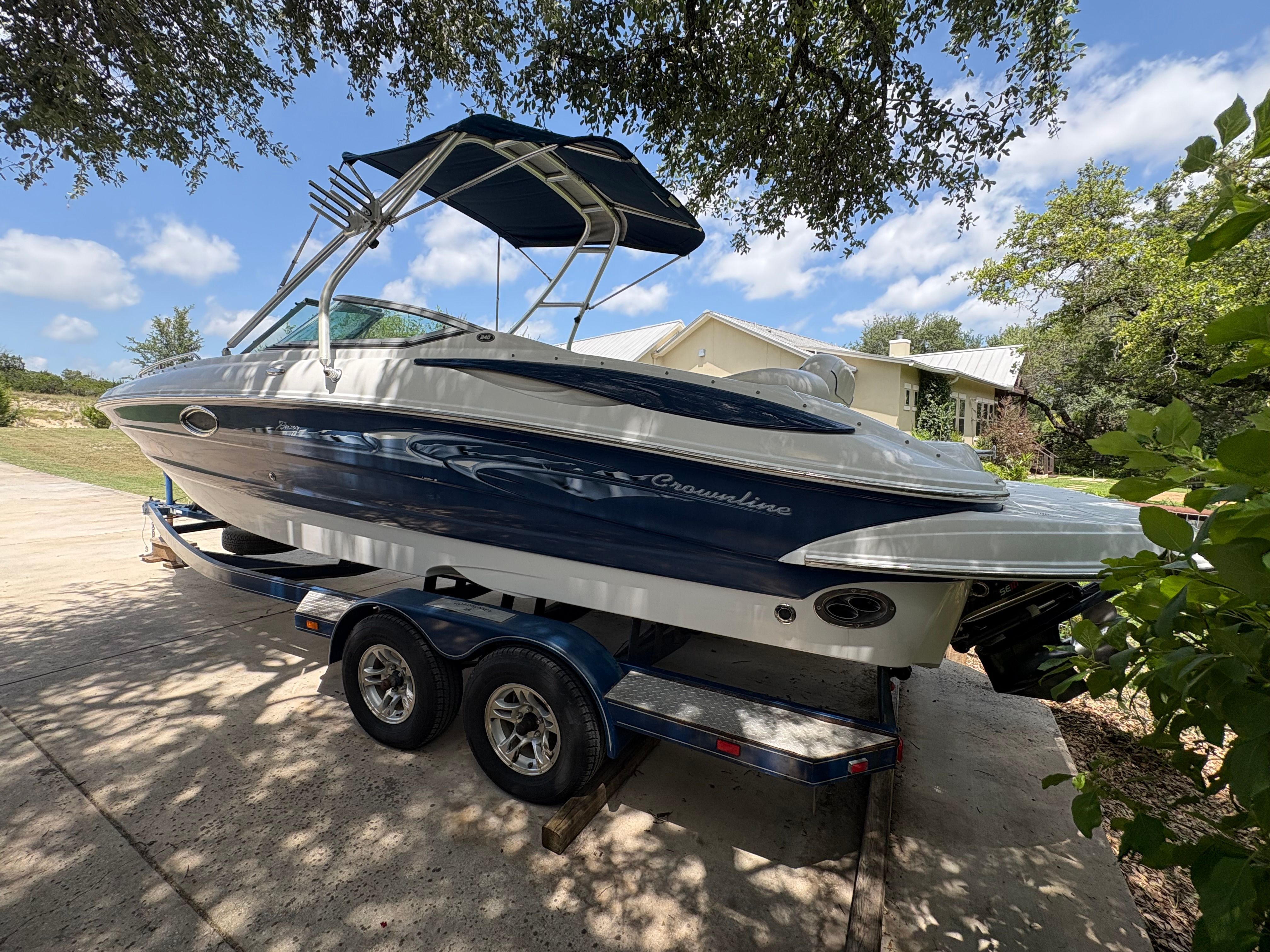 2005 Crownline 240 EX - 2
