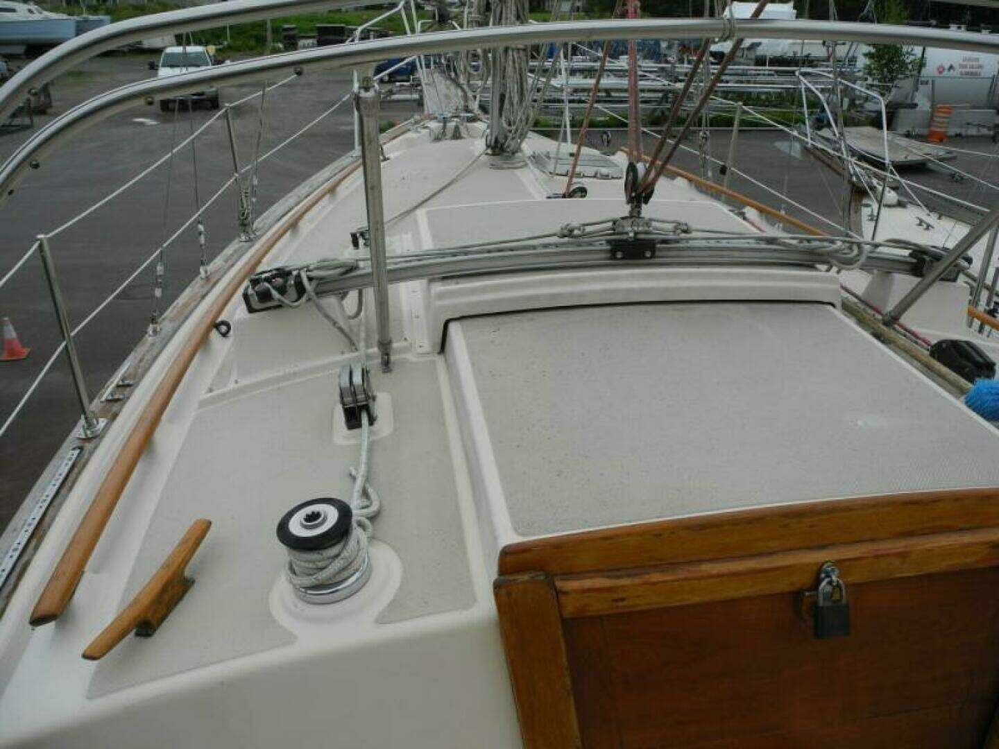1988 Island Packet 27 - Image 7