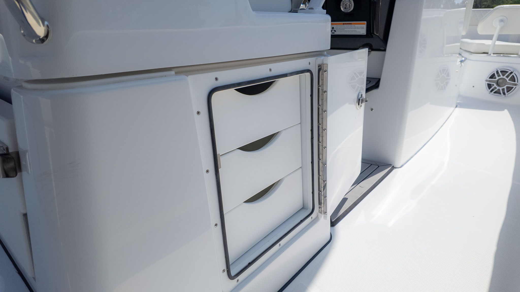 2026 Everglades 285 Center Console - 28