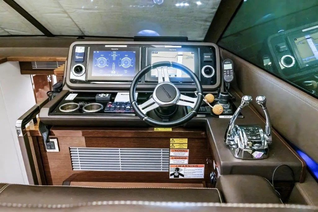 2020 Prestige 590 - 11