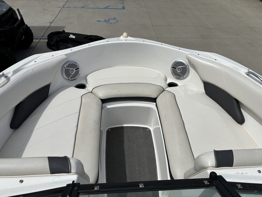2013 Yamaha Boats AR192 - 16