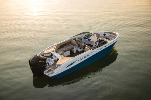 2025 Tahoe 210 S - 107