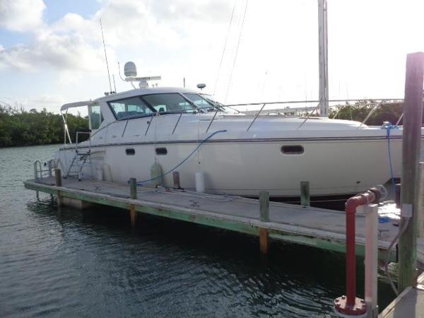 2004 Tiara Yachts 4400 Sovran