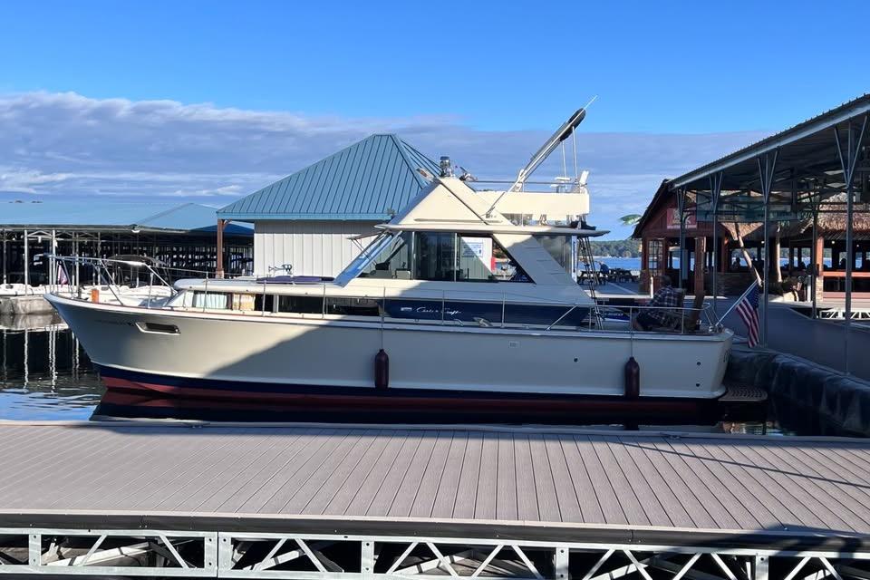 1969 Chris-Craft 38 Commander