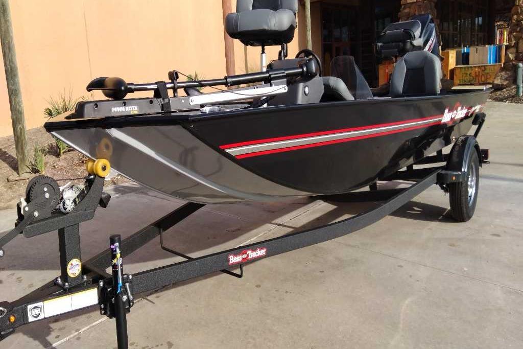2026 Tracker Bass Tracker Classic XL